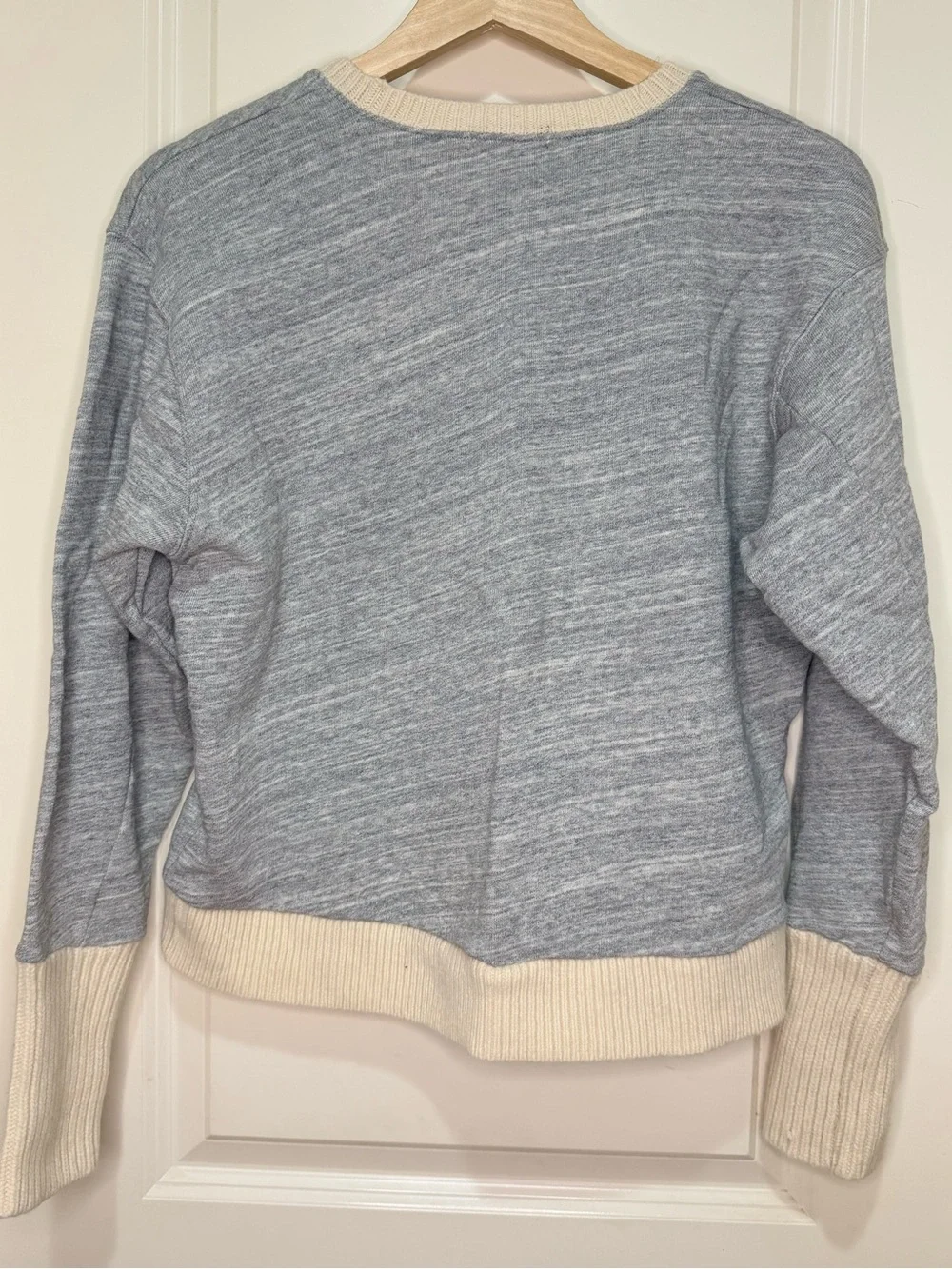 🤍 J.Crew Gray Sweatshirt Sweater Contrast Cream Trim Size Medium